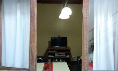 CASA TRES AMBIENTES Y COCHERA