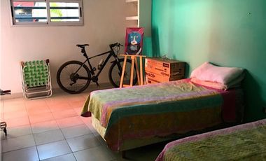 Casa  3 Dormitorios.