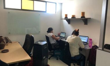 edificio en venta en avenida 30 de agosto. Cod V1421