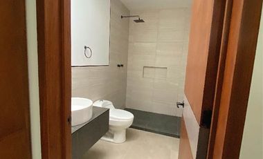 Preciosa Casa con Estilo Industrial Moderno en Fraccionamiento Privado