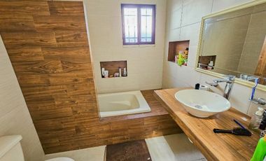 Casa Grande · 3 Recamaras con Estudio · Zona Sur · Seguridad · Gran Santa Fe 3