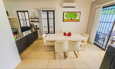 Casa Grande · 3 Recamaras con Estudio · Zona Sur · Seguridad · Gran Santa Fe 3