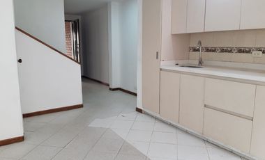 casa en arriendo en el dorado. Cod A27759