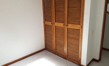 casa en arriendo en el dorado. Cod A27759