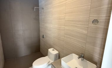 NORTE EN ZIBA DE UN PISO EXCELENTES ESPACIOS