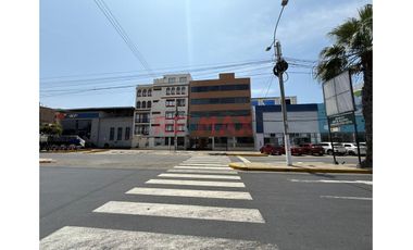 Venta De Departamento En Av Larco Frente A Ucv Urb. Fatima