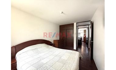 Venta De Departamento En Av Larco Frente A Ucv Urb. Fatima