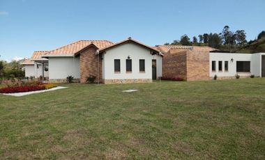 Casa para la Venta en La Ceja