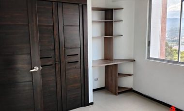 apartamento en arriendo en loma de san jose. Cod A6731