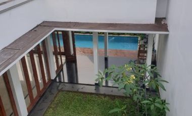 Rumah mewah 2 lantai dg kolam renang di Kebayoran Lama Jaksel| JS-7610