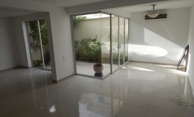 casa condominio en arriendo en la castellana. Cod A67110