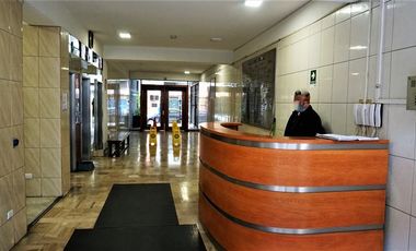 Oficina en Venta en Plaza Sotomayor.