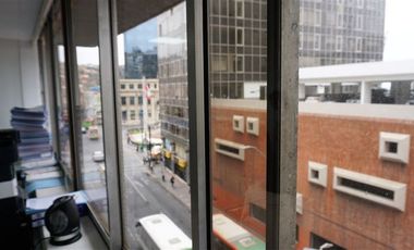 Oficina en Venta en Plaza Sotomayor.