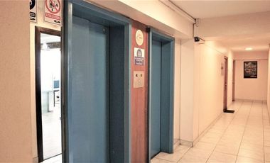 Oficina en Venta en Plaza Sotomayor.