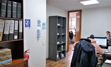 Oficina en Venta en Plaza Sotomayor.