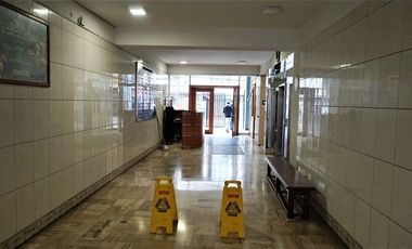 Oficina en Venta en Plaza Sotomayor.