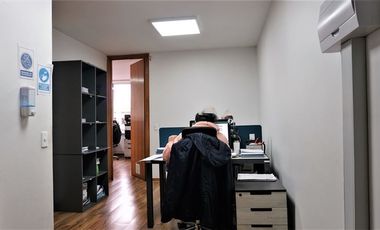 Oficina en Venta en Plaza Sotomayor.