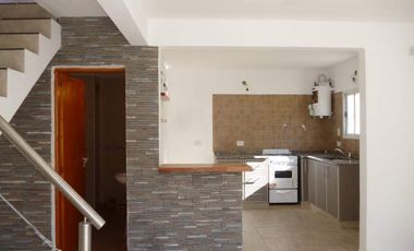 DUPLEX DE CATEGORIA - ACEPTA PERMUTA