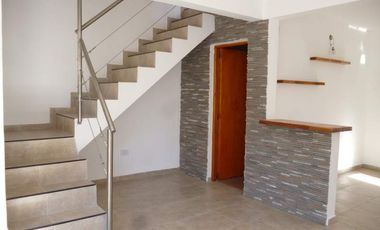 DUPLEX DE CATEGORIA - ACEPTA PERMUTA