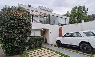 CASA INSUPERABLE