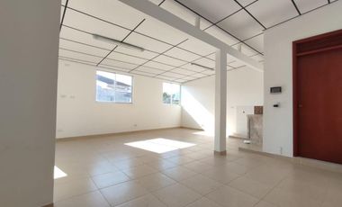 edificio en arriendo en guayaquil. Cod A106925