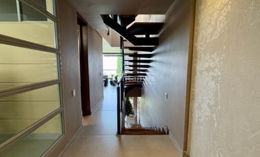 casa en arriendo en loma del atravesado. Cod A777002