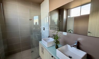 casa en arriendo en loma del atravesado. Cod A777002
