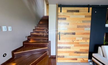 casa en arriendo en loma del atravesado. Cod A777002