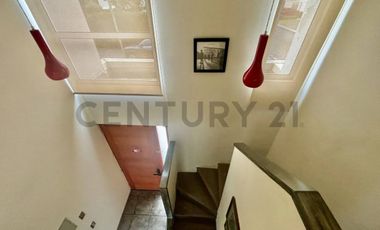 SE VENDE ESPECTACULAR CASA EN SANTA ELENA DE CHICUREO