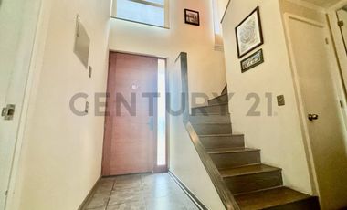 SE VENDE ESPECTACULAR CASA EN SANTA ELENA DE CHICUREO