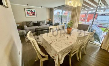 SE VENDE ESPECTACULAR CASA EN SANTA ELENA DE CHICUREO