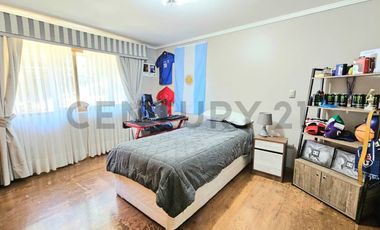 Amplia casa en venta 4D+5B+Sala de juegos, Chiguayante