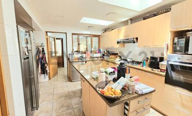 Amplia casa en venta 4D+5B+Sala de juegos, Chiguayante