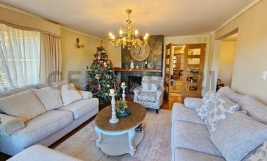 Amplia casa en venta 4D+5B+Sala de juegos, Chiguayante