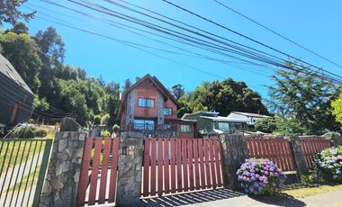 Amplia casa en venta 4D+5B+Sala de juegos, Chiguayante