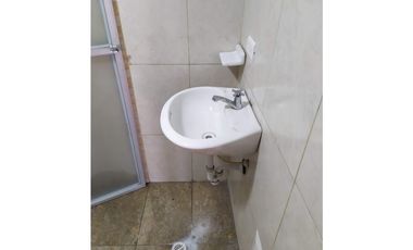 Se Arrienda Edificio Sobre la autopista sur
