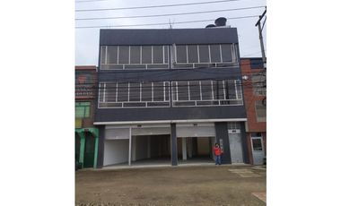 Se Arrienda Edificio Sobre la autopista sur