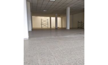 Se Arrienda Edificio Sobre la autopista sur