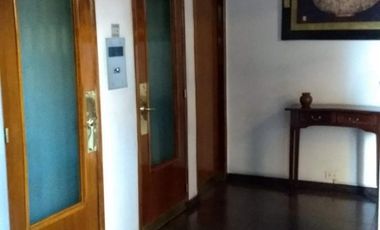 Departamento 4 ambientes en venta, ideal familias! Excelente ubicación.