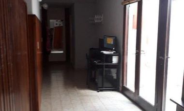 PROPIEDAD EN BLOCK: LOCAL CON VIVIENDA Y DEPTO EN ITALIA  Y ALBERTI