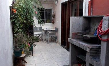 PROPIEDAD EN BLOCK: LOCAL CON VIVIENDA Y DEPTO EN ITALIA  Y ALBERTI