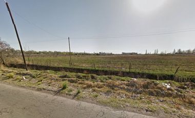 Terreno o lote 2,4 has o 24.000 m2 en la calle el TOLEDANO las Paredes.