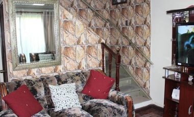 Casa en Peñalolén zona Barrio Consistorial de 212m2