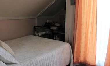 Casa en Peñalolén zona Barrio Consistorial de 212m2