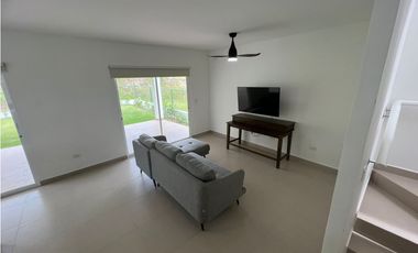 RENTO CASA EN THE VILLAGE SAN CARLOS