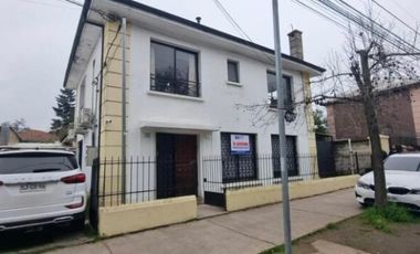 Arriendo casa central uso comercial