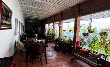 casa en venta en once de noviembre. Cod V12102
