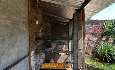 casa en venta en once de noviembre. Cod V12102