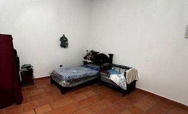 casa en venta en once de noviembre. Cod V12102