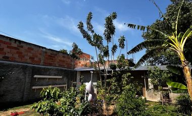 casa en venta en once de noviembre. Cod V12102